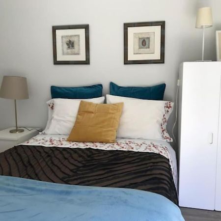 Cosy 2 Bedrooms Apartment In Arroios - Ssl 3A Lisbon Bagian luar foto