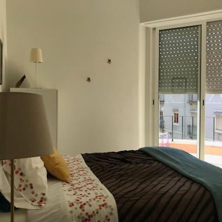 Cosy 2 Bedrooms Apartment In Arroios - Ssl 3A Lisbon Bagian luar foto