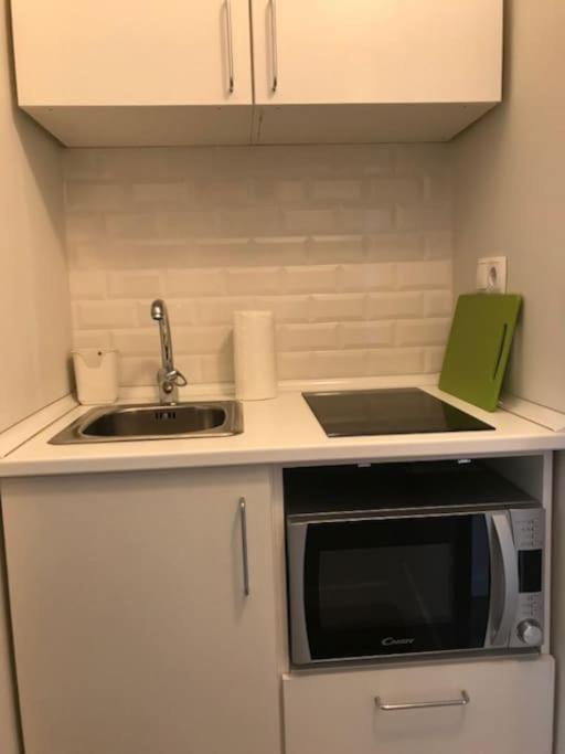 Cosy 2 Bedrooms Apartment In Arroios - Ssl 3A Lisbon Bagian luar foto