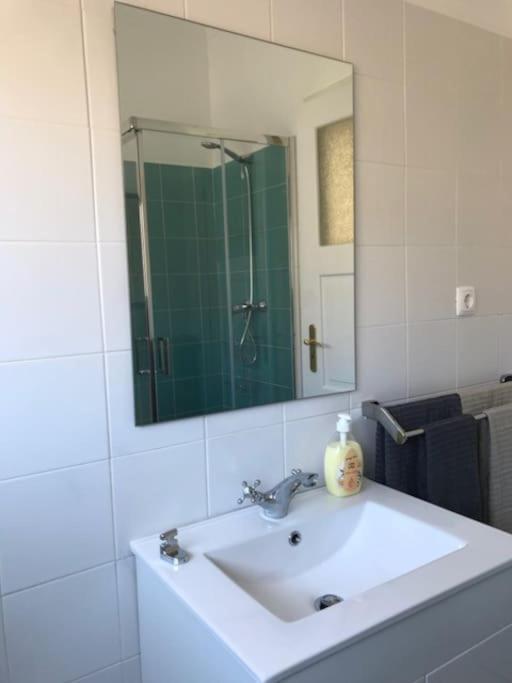 Cosy 2 Bedrooms Apartment In Arroios - Ssl 3A Lisbon Bagian luar foto